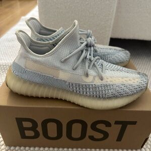 Yeezy Boost 350 Blue Sneakers